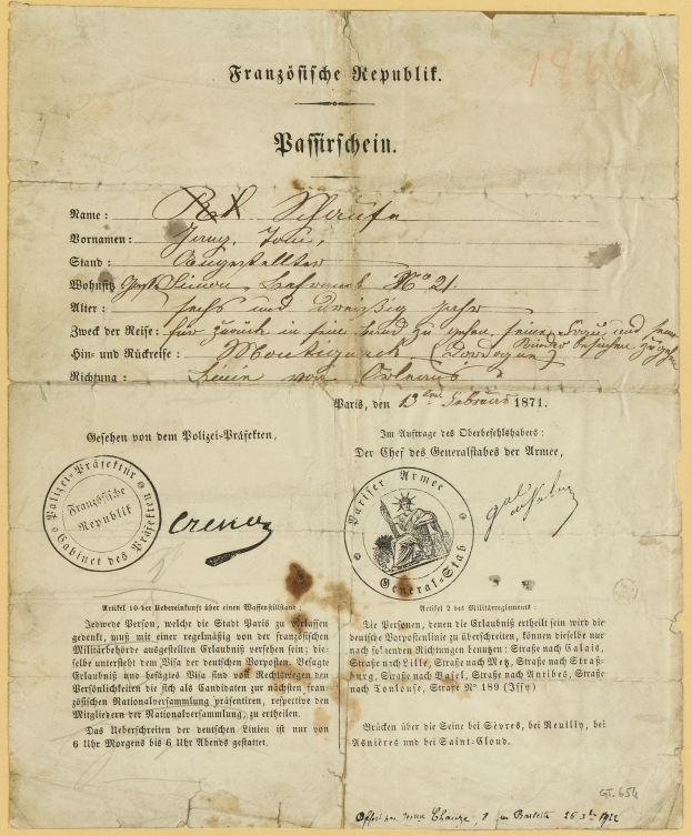 Gelbliches Schreiben der deutschen Regierung mit rundem schwarzumrandeten Stempel und schwarzer Tinte.