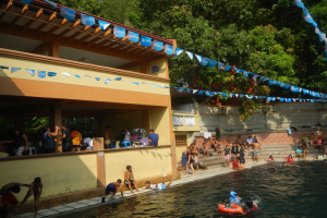 Am Sonntag: Späterer Betrieb des Raffteich-Schwimmbads