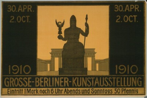 Ein Plakat mit einer Statue vor einem Gebäude, mit Text und Zahlen, bewirbt die Berliner-Kunstausstellung.